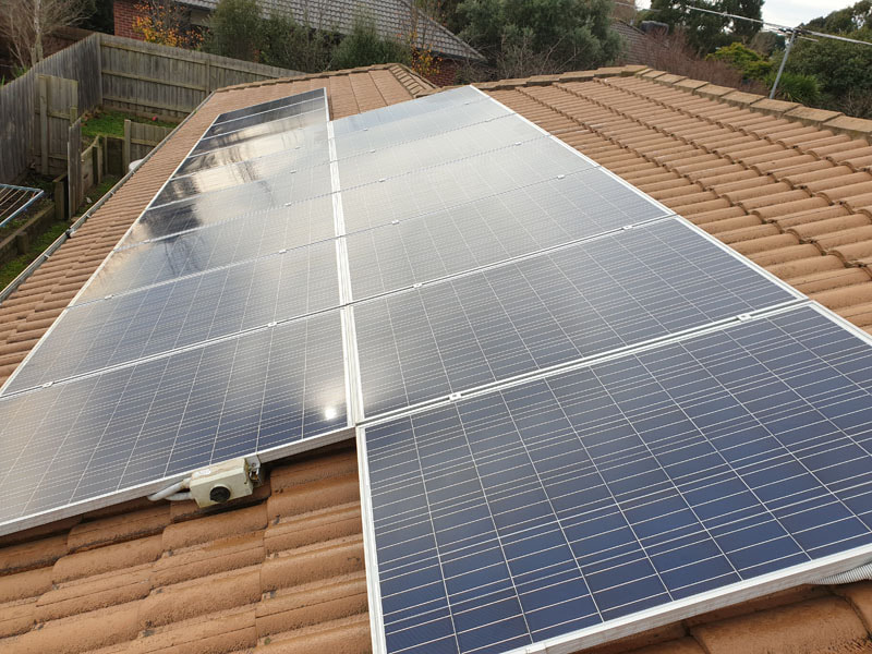 We can clean whatever configuration your solar panels may be in. 